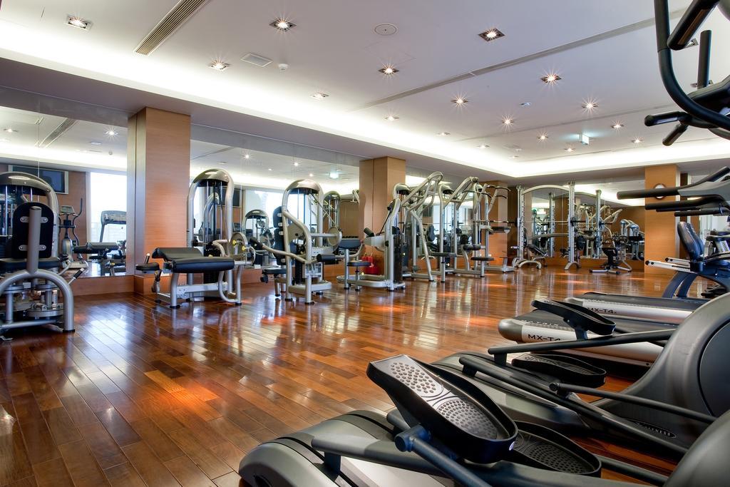 Queena Plaza Hotel Тайнань Экстерьер фото